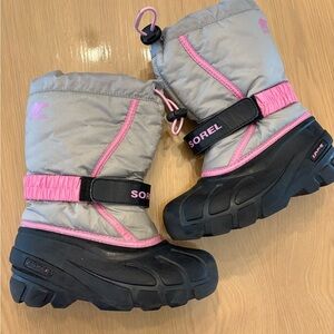 Sorel Youth Flurry black/grey/pink boots sz 13